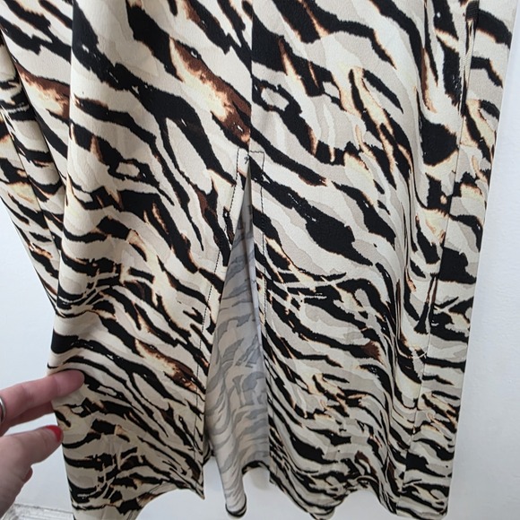 Torrid Cream Black Zebra Print Studio Knit Long Sleeve Cut Outs Maxi Dress Sz 10 - Picture 10 of 11